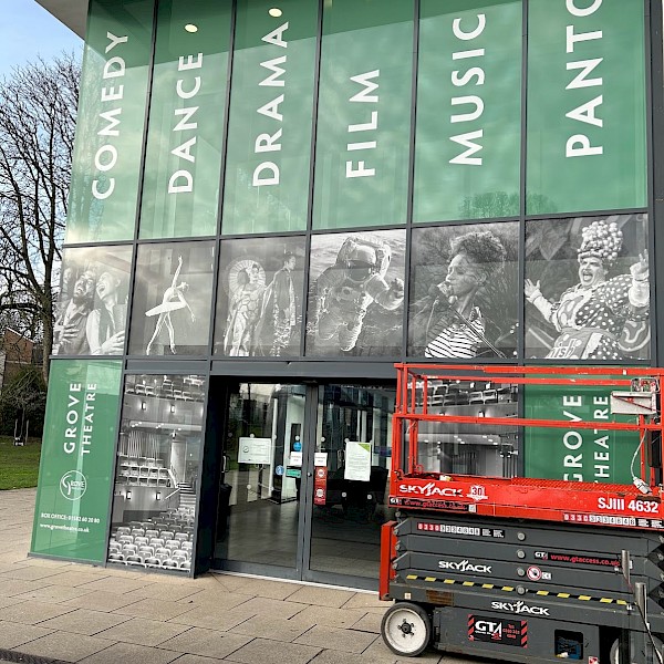 Window store graphics